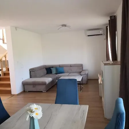 Pine House Holiday home *
