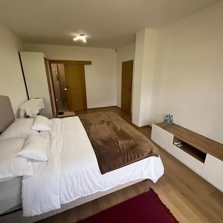 Pine House Holiday home