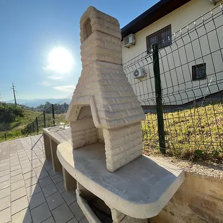 Pine House Nyaraló *