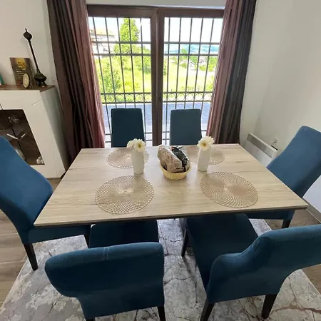 Pine House Nyaraló *